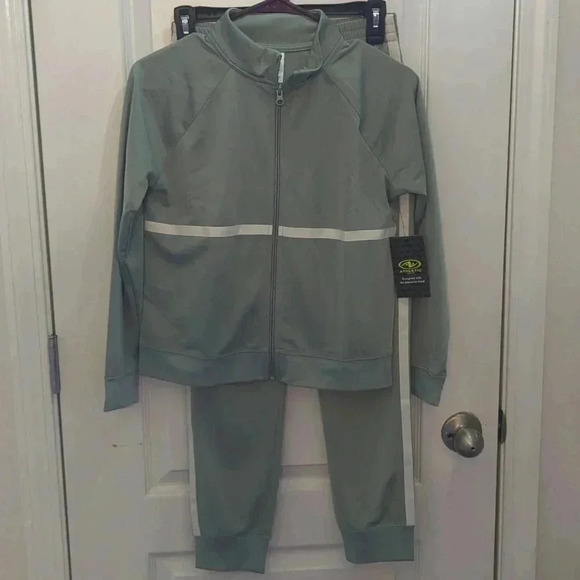 Athletic Works Girls Fleece Tracksuit 2-Piece - Picture 3 of 10